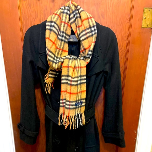 Burberry Accessories - Vintage Authentic Cashmere Burberry Scarf